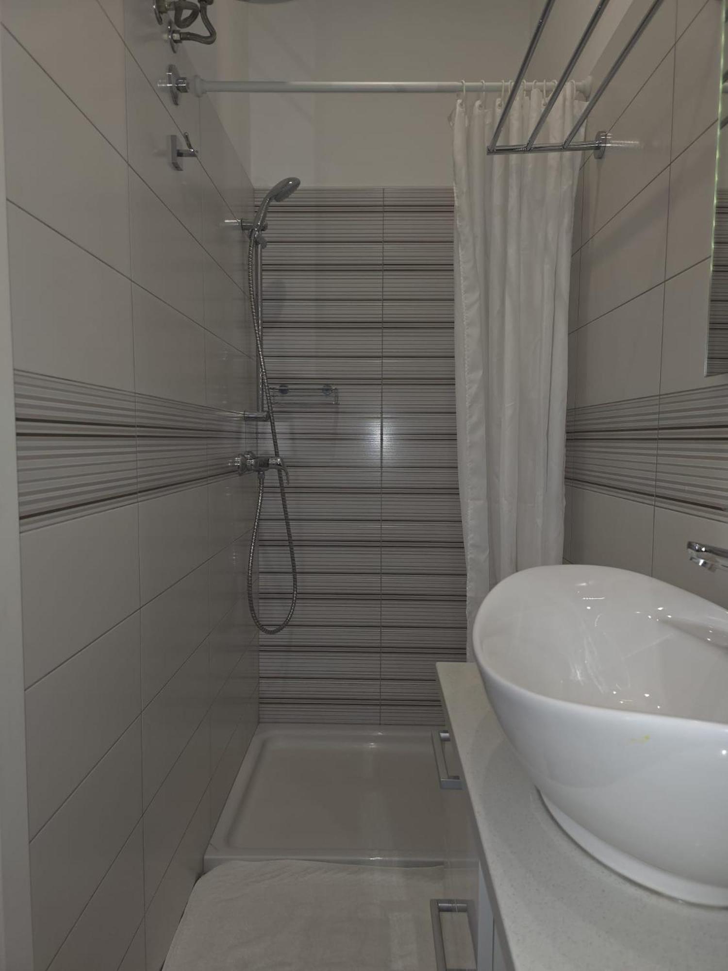 Apartment Sandra 2+2 *** Crikvenica Esterno foto