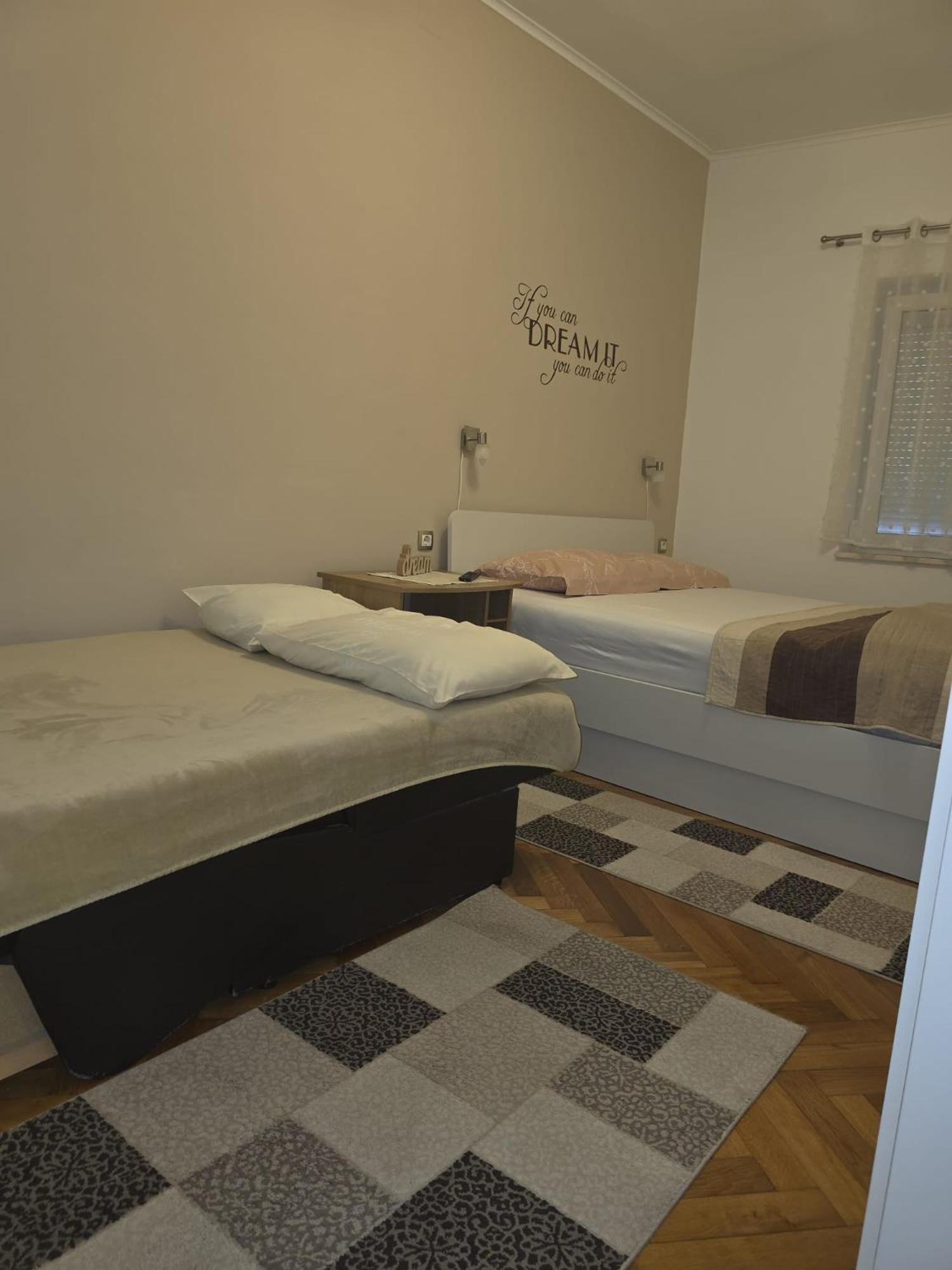 Apartment Sandra 2+2 *** Crikvenica Esterno foto