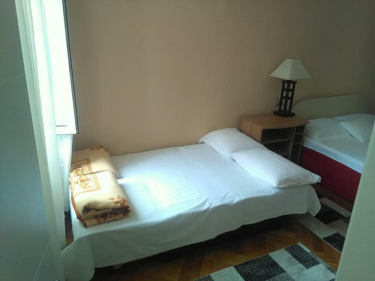 Apartment Sandra 2+2 *** Crikvenica Esterno foto