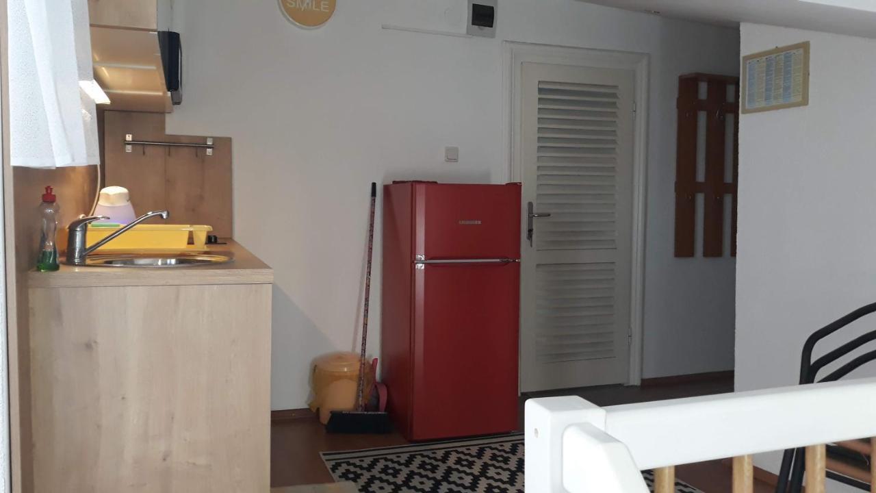 Apartment Sandra 2+2 *** Crikvenica Esterno foto